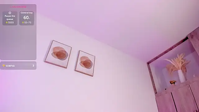 Snapshot of Mia_222 chatting on 02/24/26, 11:00 Mia 222 online show from 02/24/26, 11:00