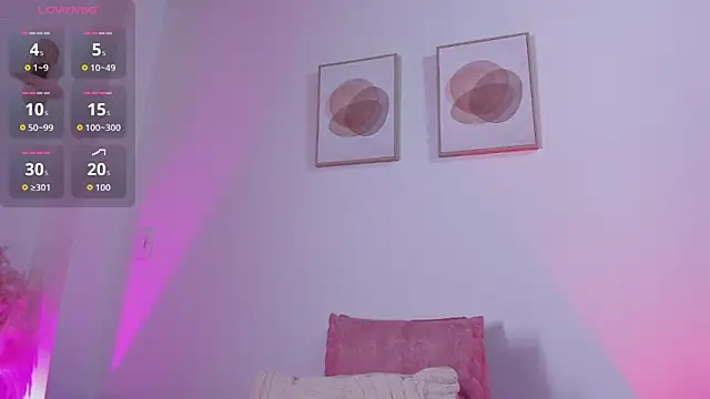 Mia 222 online show from 09/30/25, 10:43