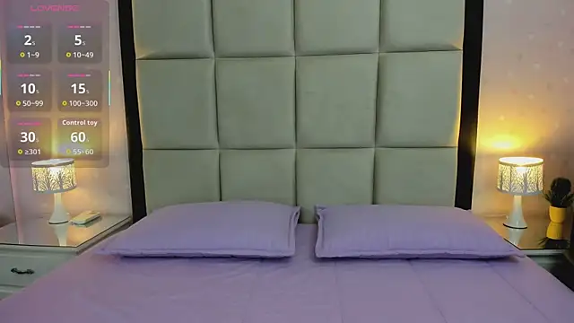 HannaClarrk  online show from 11/25/25, 07:03