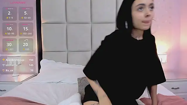 Snapshot of HannaClarrk_ chatting on 02/26/25, 02:41 HannaClarrk online show from 02/26/25, 02:41
