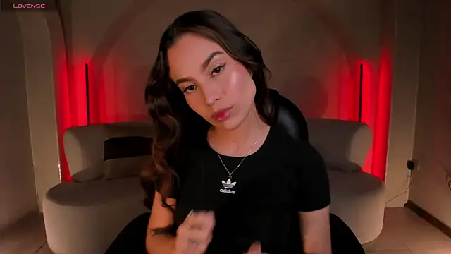 MarianneLane online show from 12/15/25, 09:42