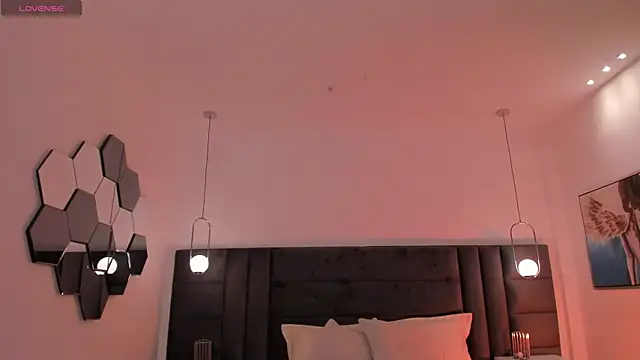 Snapshot of CarolineGraceX chatting on 11/01/25, 11:15 CarolineGraceX online show from 11/01/25, 11:15