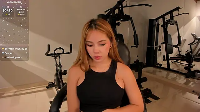 Snapshot of CarolineGraceX chatting on 02/17/26, 10:56 CarolineGraceX online show from 02/17/26, 10:56