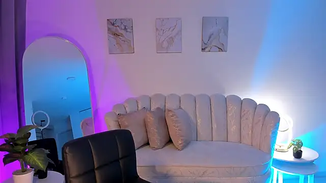 DonnaStonne online show from 02/27/26, 11:04