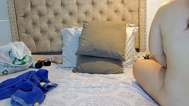 Anya Texas online show from 02/12/26, 09:14