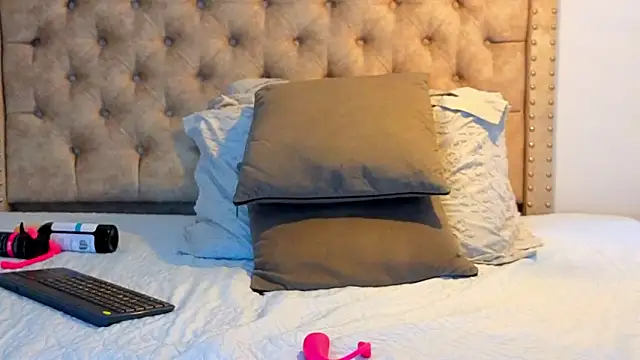 Anya Texas online show from 03/03/26, 08:16