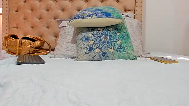 Anya Texas online show from 10/05/25, 07:37