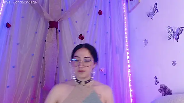 Snapshot of Tanya_WorldBondage chatting on 07/11/26, 12:22 Tanya WorldBondage online show from 07/11/26, 12:22