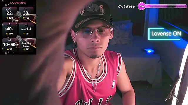  white fox 1 online show from 09/23/25, 10:39