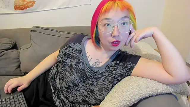 luxgray online show from 03/18/25, 12:30