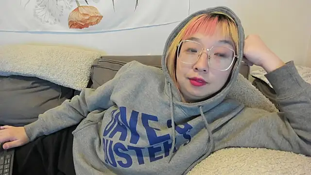 luxgray online show from 12/17/24, 11:27