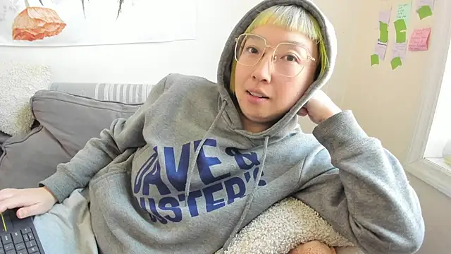 luxgray online show from 04/12/26, 05:16