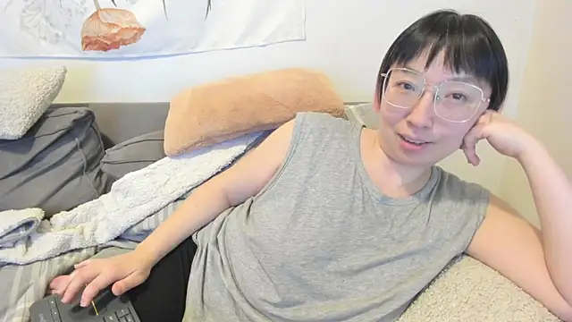 luxgray online show from 02/02/26, 12:20