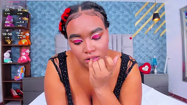 NiiaMoore online show from 02/27/26, 07:35