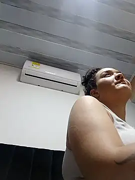 Liancy online show from 01/14/26, 02:37