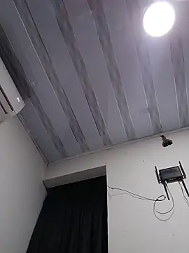 Liancy online show from 05/20/26, 02:41