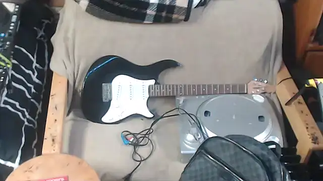 tongueispowerr6d9 online show from 03/10/26, 11:31