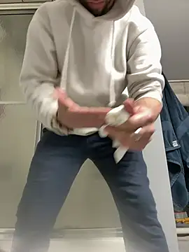 tongueispowerr6d9 online show from 03/01/26, 06:24