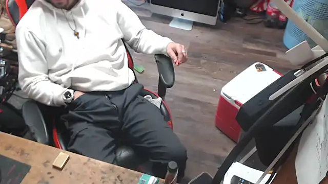 tongueispowerr6d9 online show from 04/12/26, 10:46