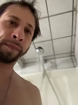 tongueispowerr6d9 online show from 03/04/26, 01:35