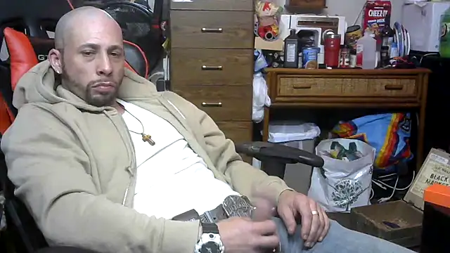 tongueispowerr6d9 online show from 05/16/26, 07:51