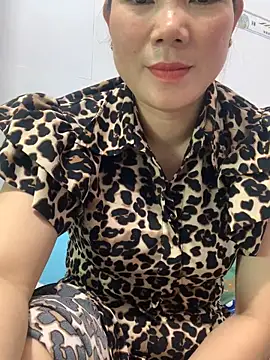 Baby-bigtits online show from 10/06/25, 03:08