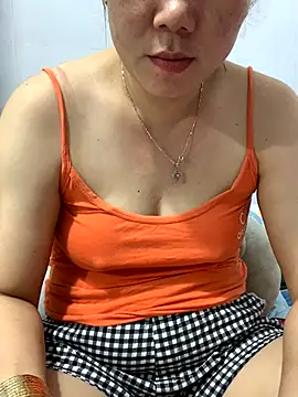 Baby-bigtits online show from 11/15/25, 12:09