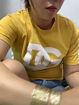 Baby-bigtits online show from 10/17/25, 02:15