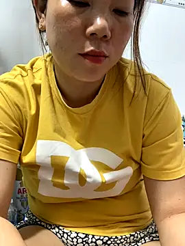 Baby-bigtits online show from 12/15/25, 03:07