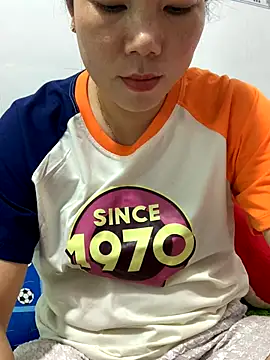 Baby-bigtits online show from 11/19/25, 05:07