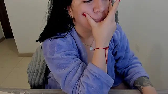 Im coco online show from 10/12/25, 05:03