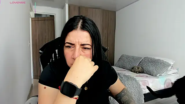 Im coco online show from 03/01/26, 03:45