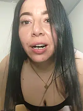 Snapshot of Im_coco chatting on 06/20/26, 06:02 Im coco online show from 06/20/26, 06:02