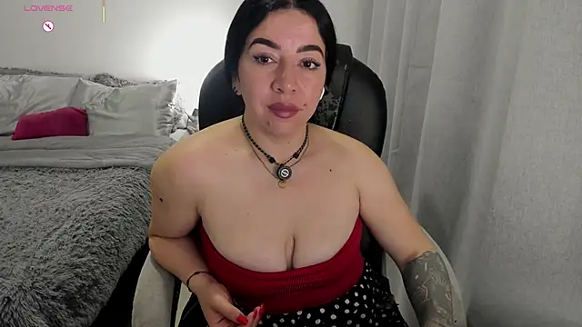 Im coco online show from 04/11/26, 01:02