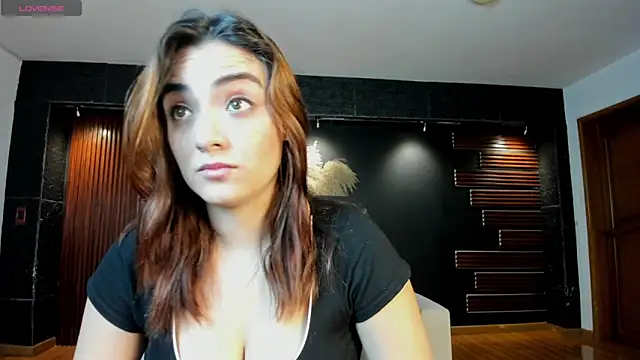 Snapshot of IsabellaaJoness chatting on 10/01/25, 01:59 IsabellaaJoness online show from 10/01/25, 01:59