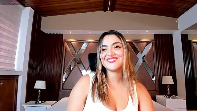 IsabellaaJoness online show from 04/29/26, 11:47