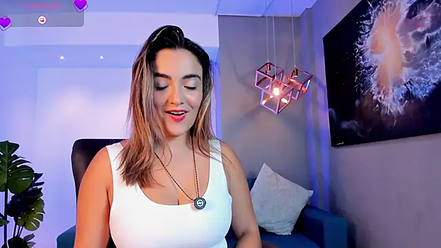 IsabellaaJoness online show from 05/28/26, 11:49