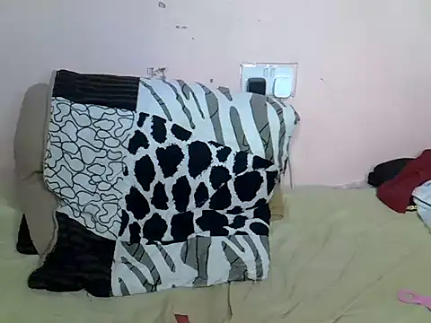 sweet rozie online show from 12/20/25, 04:59