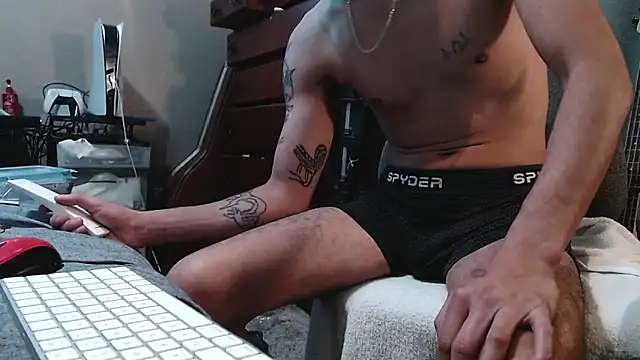 Snapshot of psil0cyb0rg chatting on 10/09/25, 03:18 psil0cyb0rg online show from 10/09/25, 03:18