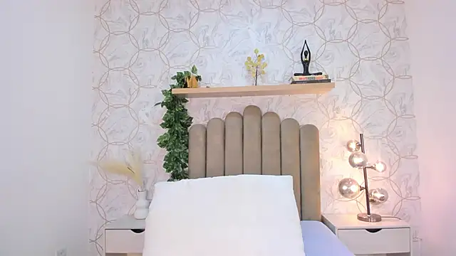 Roma  love online show from 11/08/25, 12:31