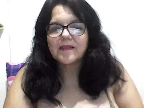 Snapshot of kassandra02 chatting on 02/21/25, 02:28 kassandra02 online show from 02/21/25, 02:28