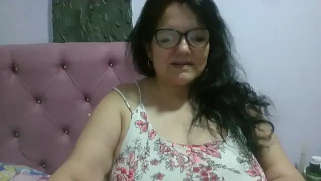 Snapshot of kassandra02 chatting on 07/09/26, 02:23 kassandra02 online show from 07/09/26, 02:23