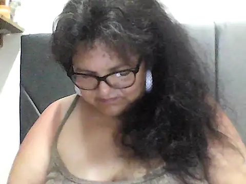 Snapshot of kassandra02 chatting on 09/16/25, 01:34 kassandra02 online show from 09/16/25, 01:34