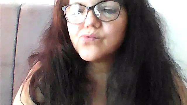 kassandra02 online show from 11/20/25, 03:02