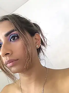 Vivi bless online show from 02/25/25, 07:16