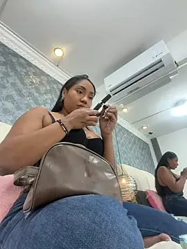 NaiomyLanes online show from 03/26/26, 12:03