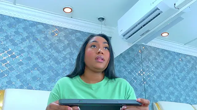 NaiomyLanes online show from 03/29/26, 01:24