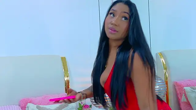 NaiomyLanes online show from 04/17/26, 01:25