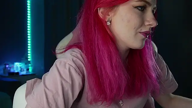 Snapshot of joyhannahh chatting on 01/17/26, 04:32 joyhannahh online show from 01/17/26, 04:32