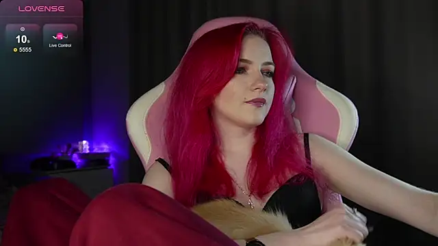 Snapshot of joyhannahh chatting on 11/08/25, 02:31 joyhannahh online show from 11/08/25, 02:31